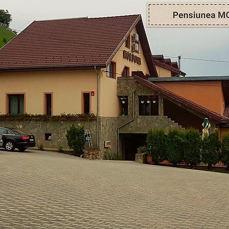 Pensiunea Moldova Piatra Neamt Exterior photo