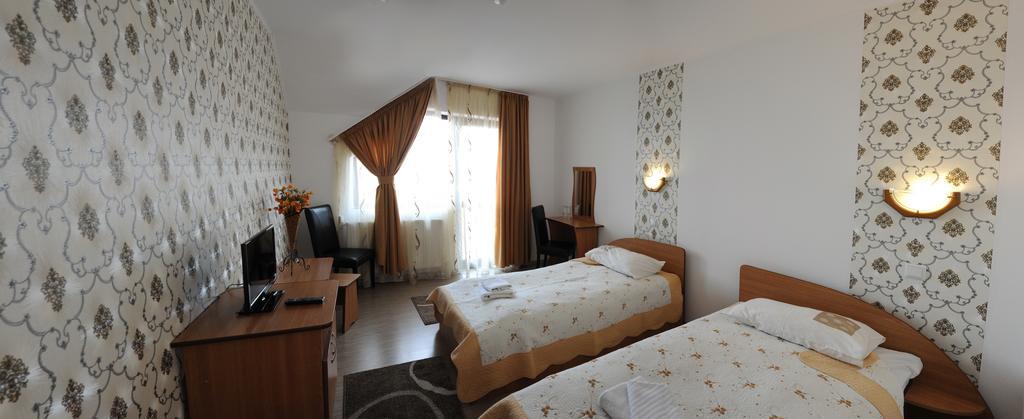 Pensiunea Moldova Piatra Neamt Exterior photo