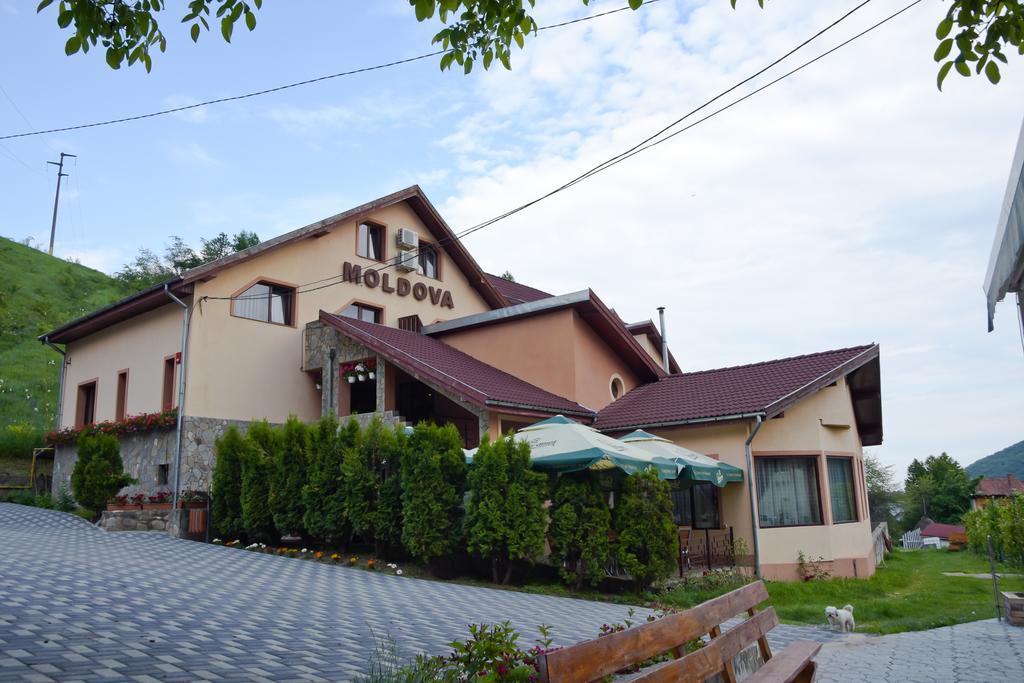 Pensiunea Moldova Piatra Neamt Exterior photo